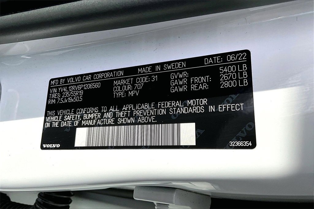 Certified 2023 Volvo XC60 B5 Core image 18