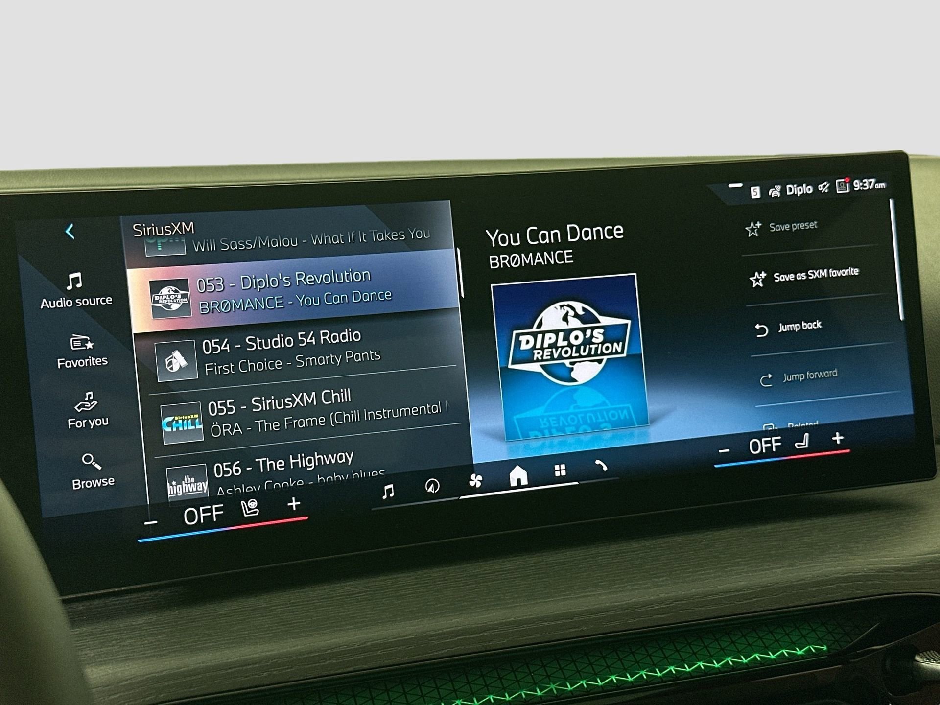 New 2026 BMW 330i Sedan w/ M Sport Package image 14