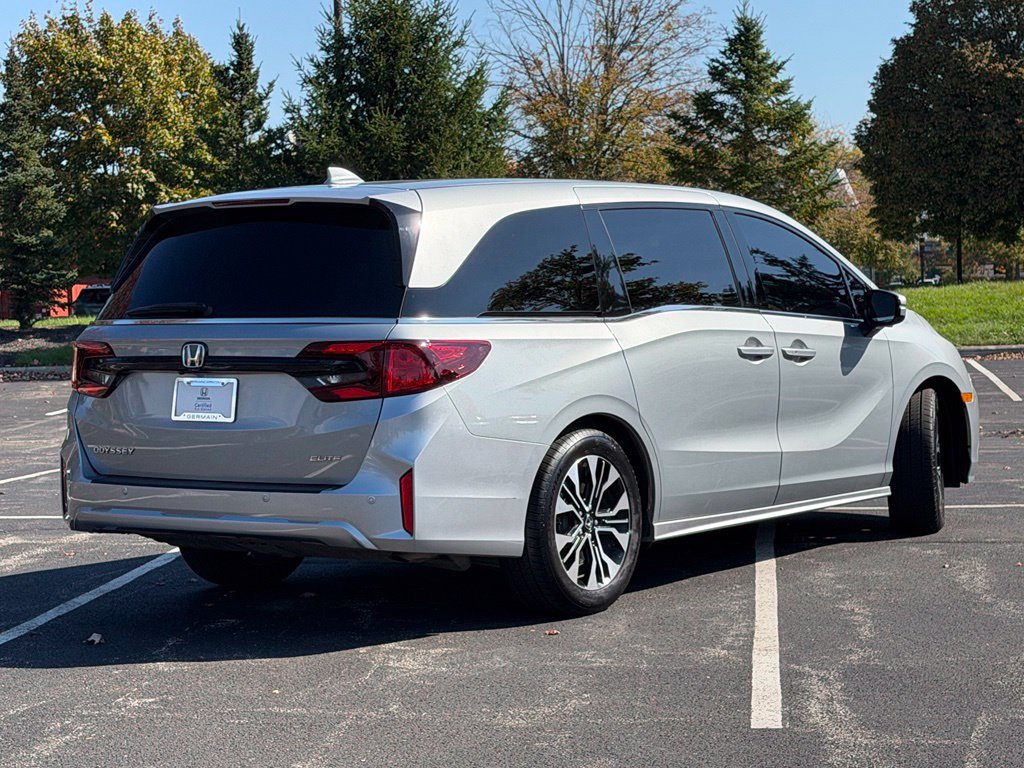 Certified 2025 Honda Odyssey Elite image 30