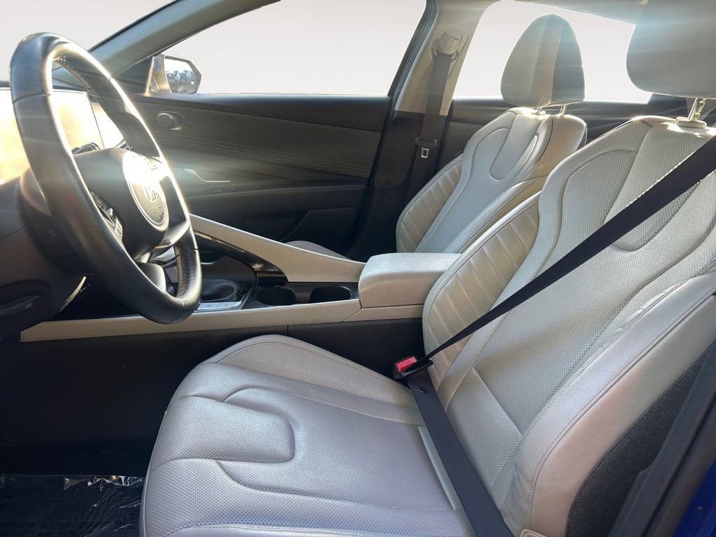 Used 2024 Hyundai Elantra Limited FWD image 9