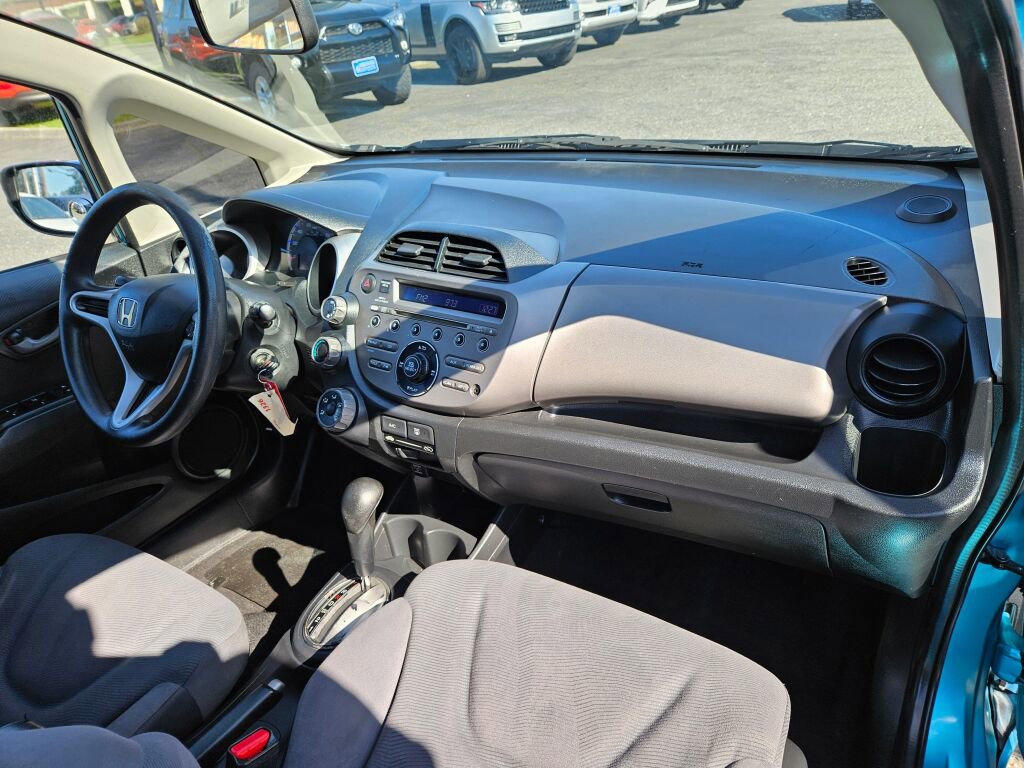 Used 2013 Honda Fit image 9