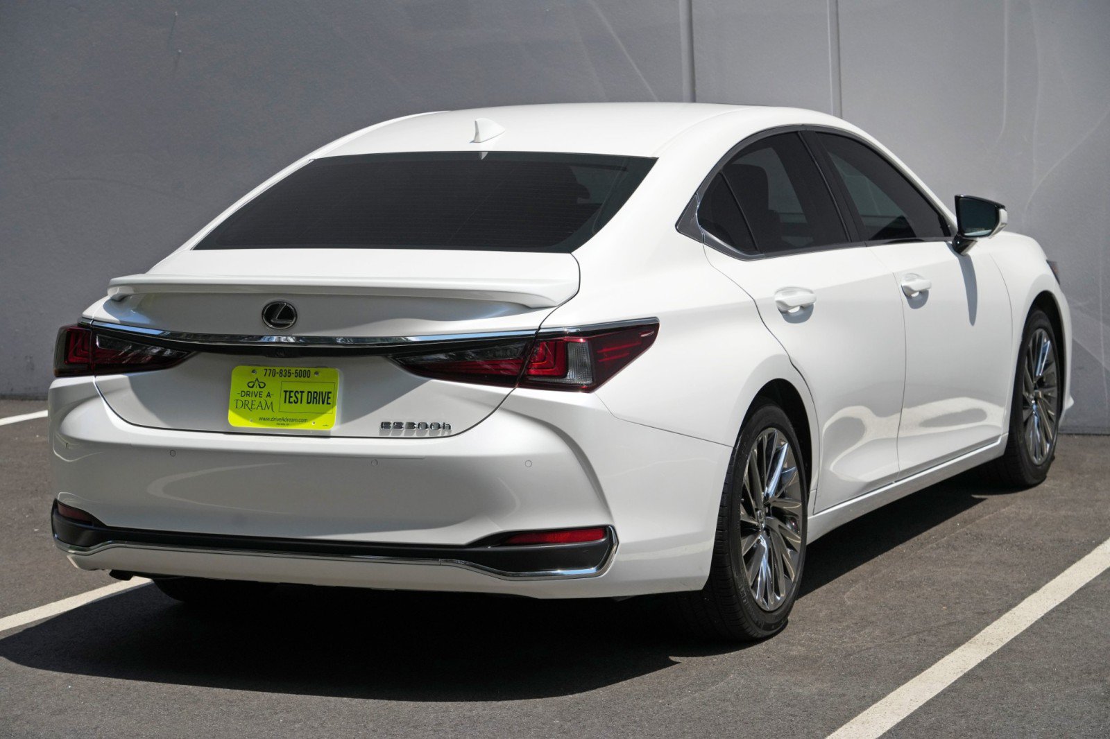 Used 2024 Lexus ES 300h w/ Accessory Package (Z2) FWD image 56