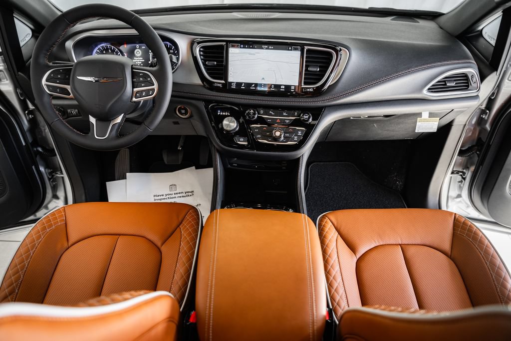 New 2026 Chrysler Pacifica Pinnacle FWD image 19