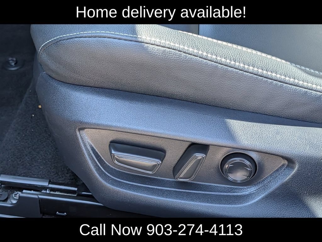 Used 2026 Toyota Camry SE FWD image 25