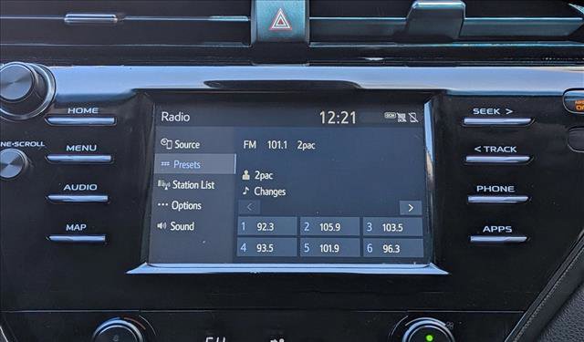 Used 2019 Toyota Camry SE image 12