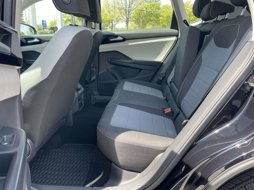 Used 2025 Volkswagen Taos S AWD/4WD image 9