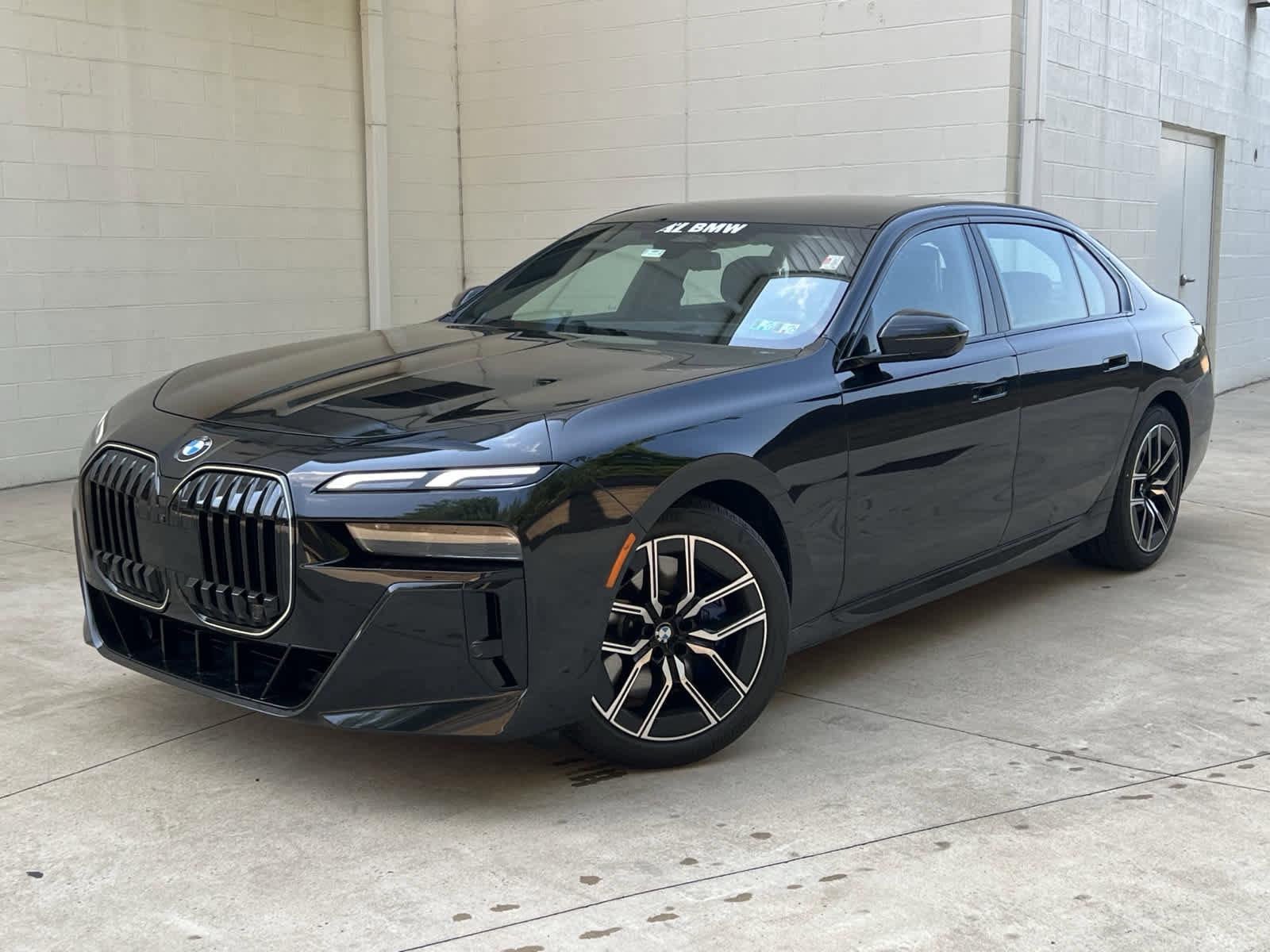 Used 2024 BMW 740i xDrive w/ Premium Package 2