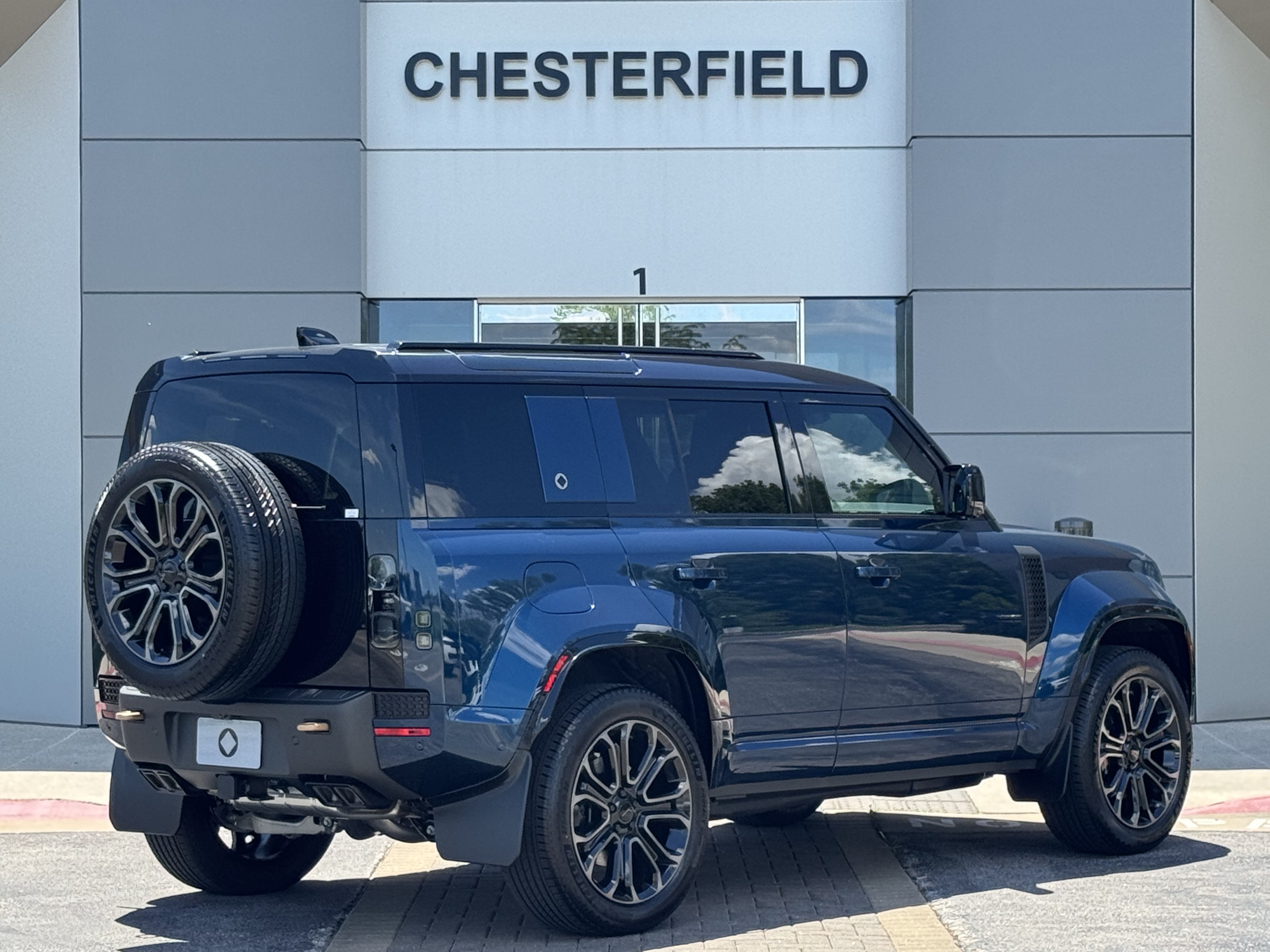 New 2026 Land Rover Defender 110 OCTA AWD/4WD image 2