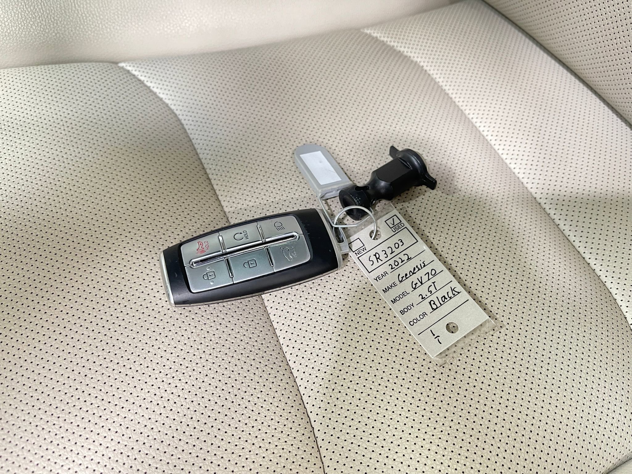 Used 2022 Genesis GV70 2.5T w/ Select Package image 35
