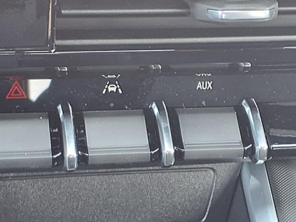 New 2025 Chevrolet Colorado Z71 w/ Midnight Edition image 12