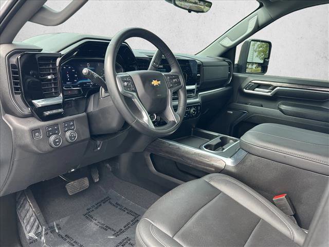 Used 2024 Chevrolet Silverado 3500 LTZ w/ LTZ Plus Package AWD/4WD image 9