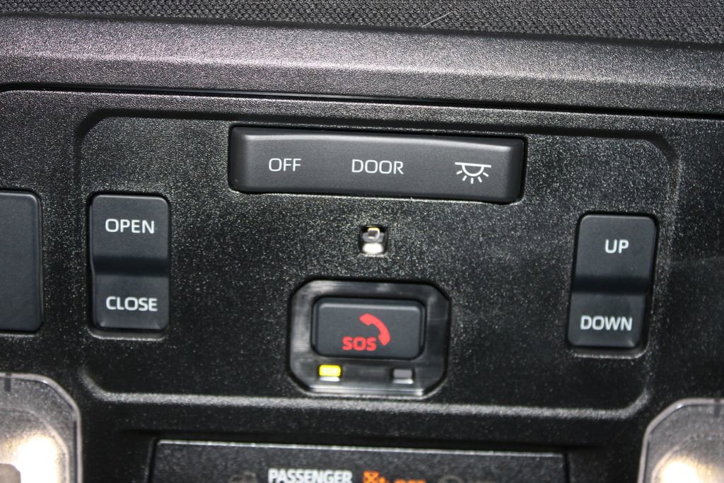 Used 2025 Toyota Sequoia SR5 AWD/4WD image 54