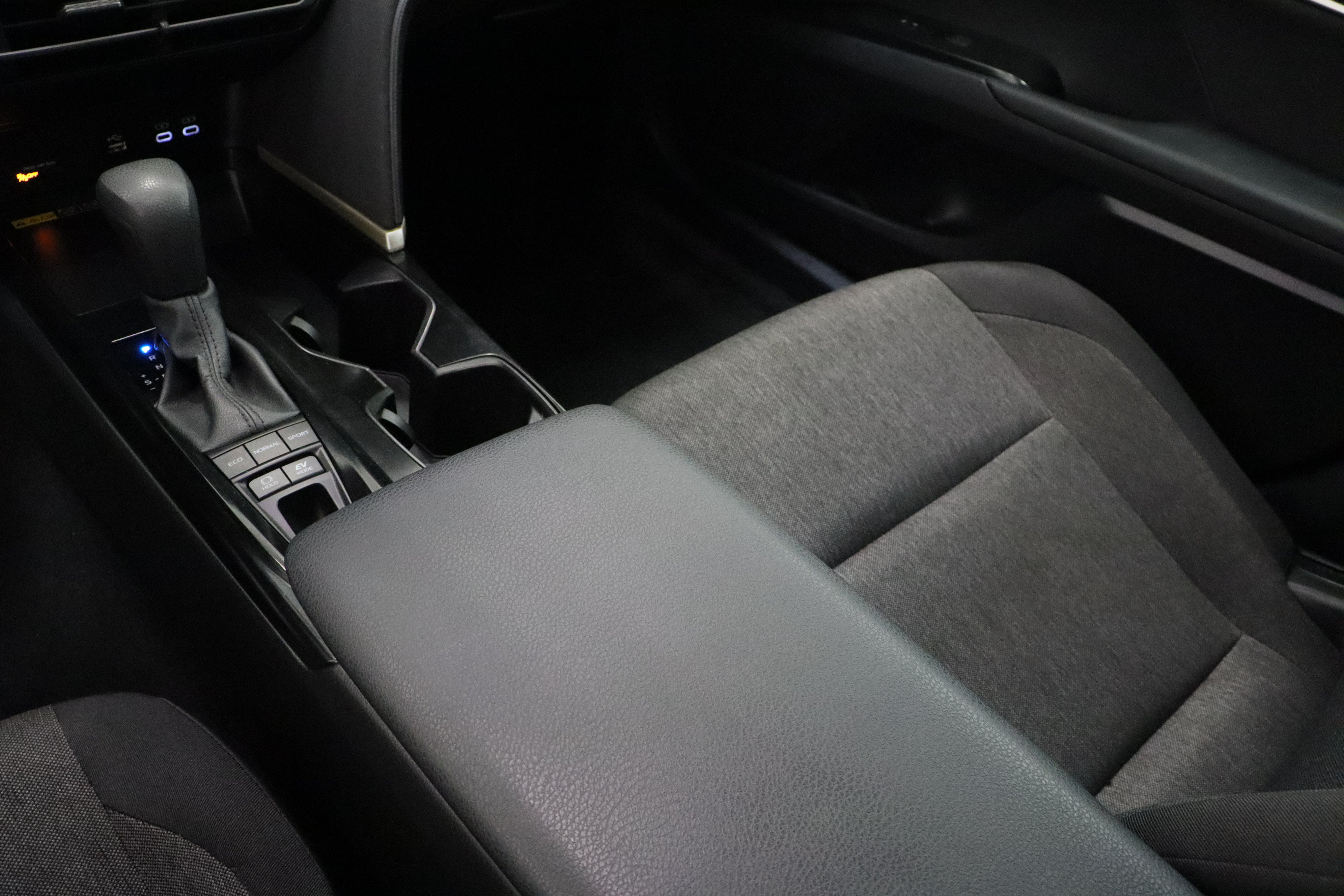 Certified 2025 Toyota Camry LE FWD image 15