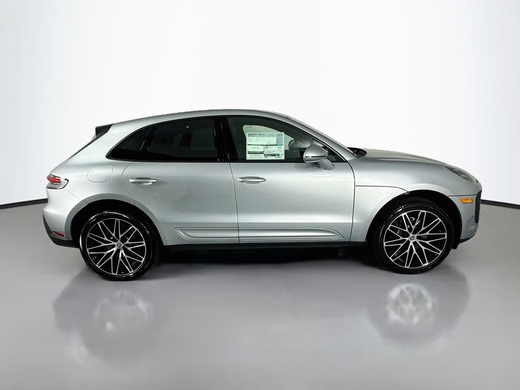 New 2026 Porsche Macan AWD/4WD image 8