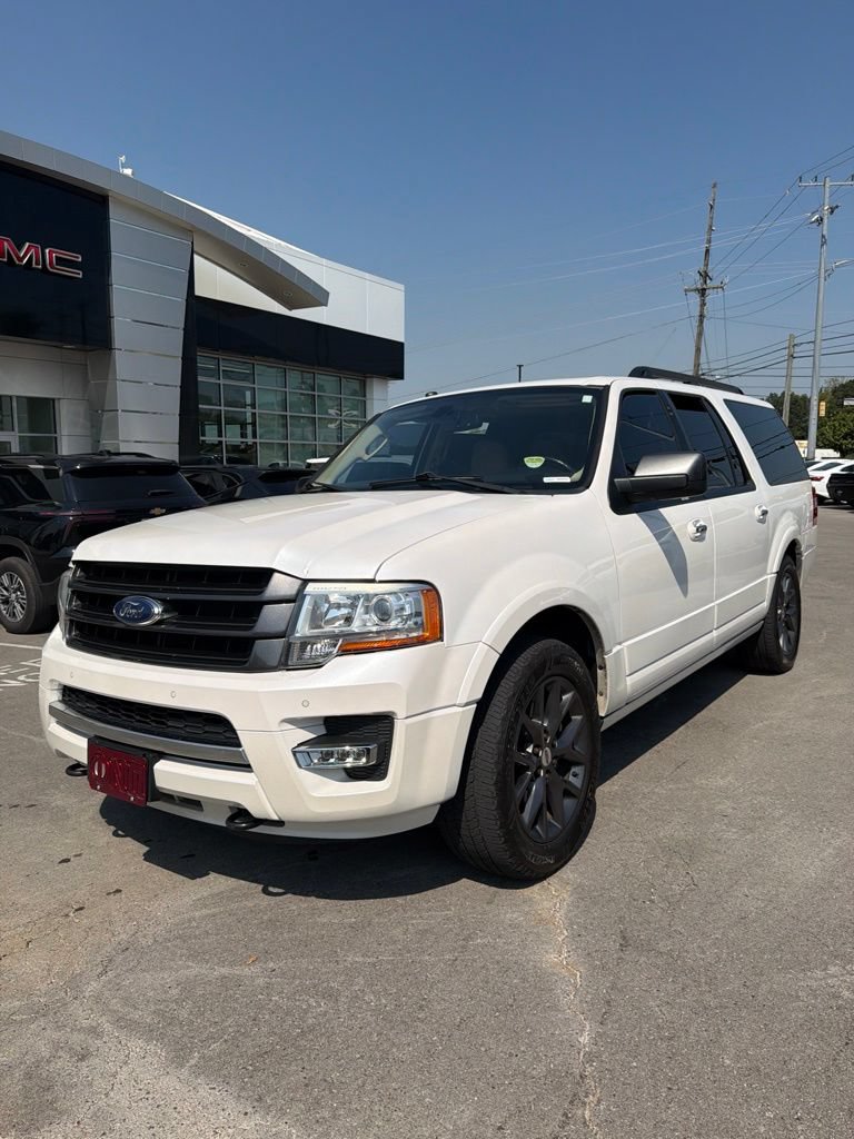 Used 2017 Ford Expedition EL Limited w/ Equipment Group 301A AWD/4WD image 5