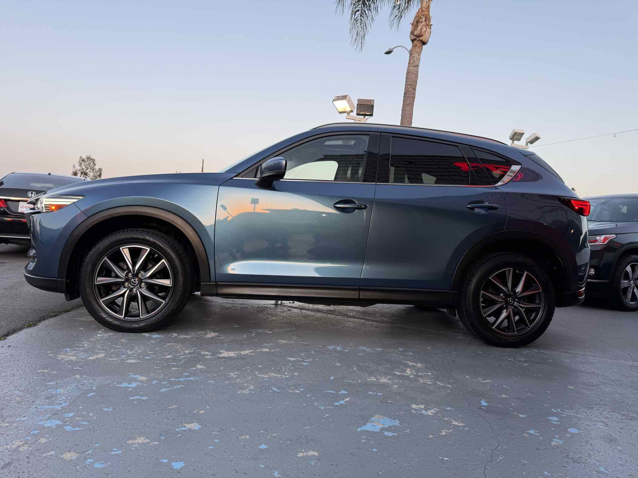 Used 2017 MAZDA CX-5 Grand Touring w/ Premium Package AWD/4WD image 30