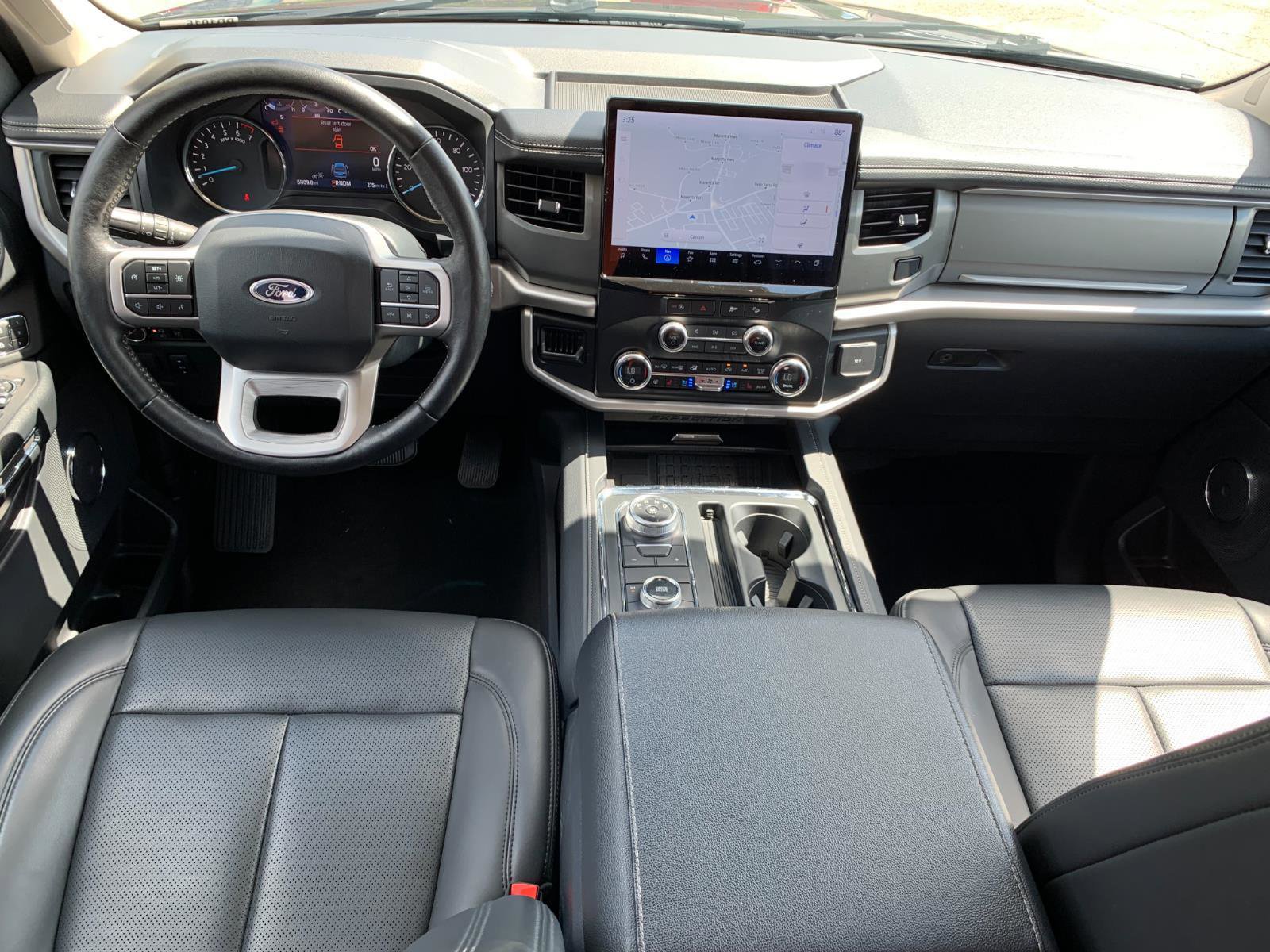 Used 2024 Ford Expedition Max XLT image 30