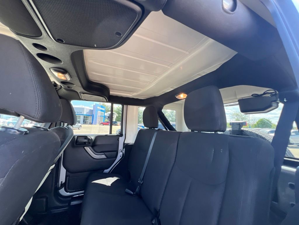 Used 2018 Jeep Wrangler Unlimited Sport S AWD/4WD image 25