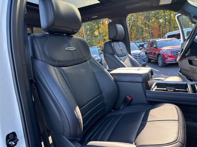 New 2026 Ford F350 Platinum w/ FX4 Off-Road Package image 24
