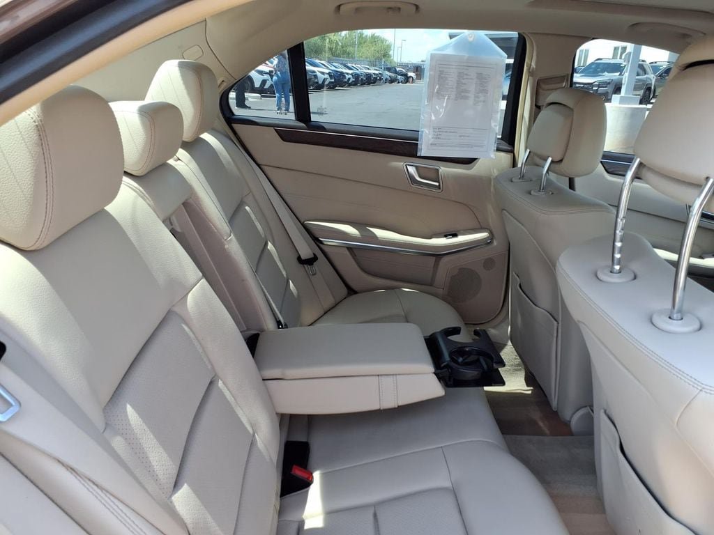 Used 2015 Mercedes-Benz E 350 4MATIC Sedan image 20