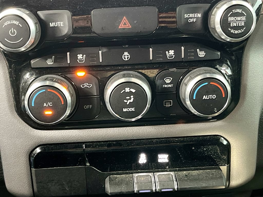 Used 2023 RAM 1500 Laramie AWD/4WD image 16