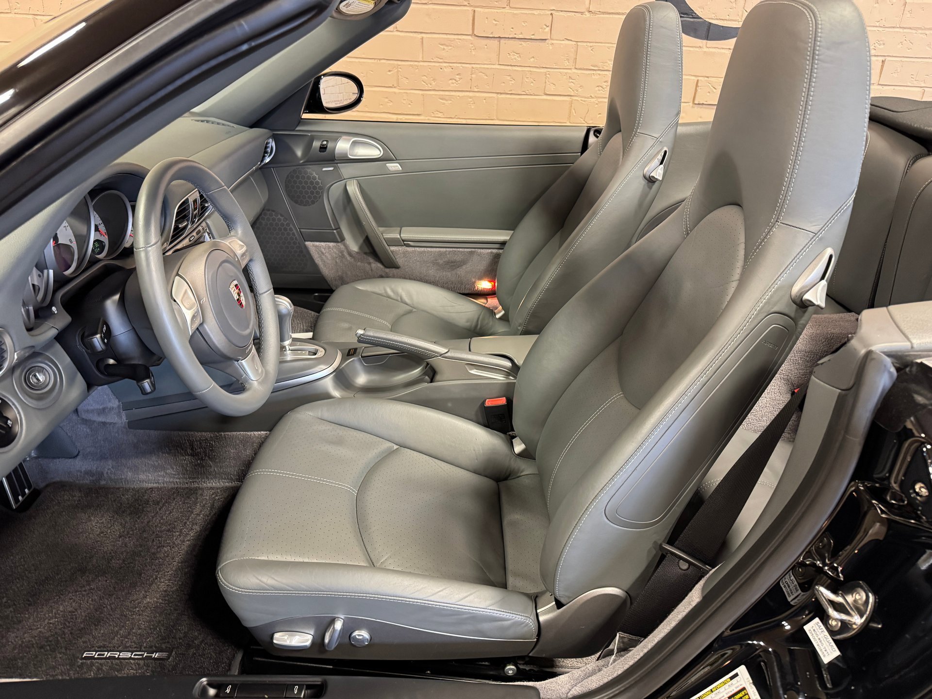 Used 2006 Porsche 911 Carrera S image 23