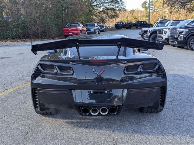 Used 2015 Chevrolet Corvette Z06 w/ 3LZ Preferred Equipment Group image 3