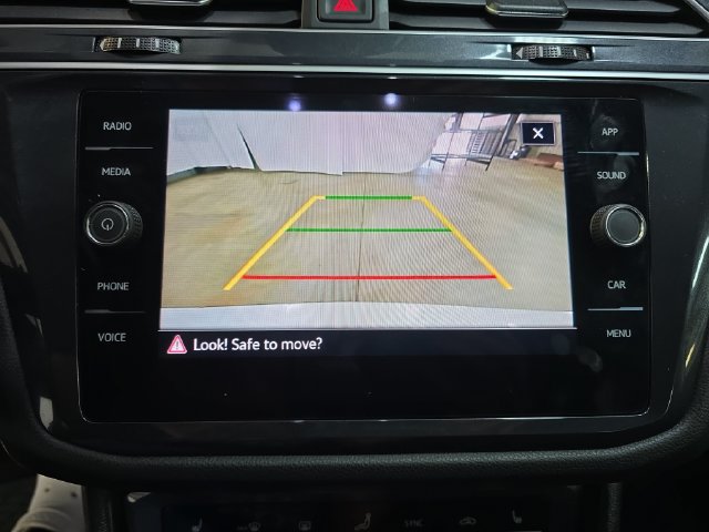 Used 2024 Volkswagen Tiguan SE R-Line FWD image 20