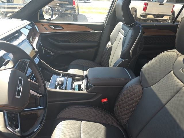 New 2026 Jeep Grand Cherokee L Summit image 21