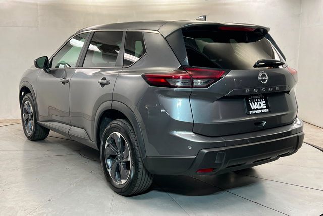 Used 2025 Nissan Rogue SV FWD image 3