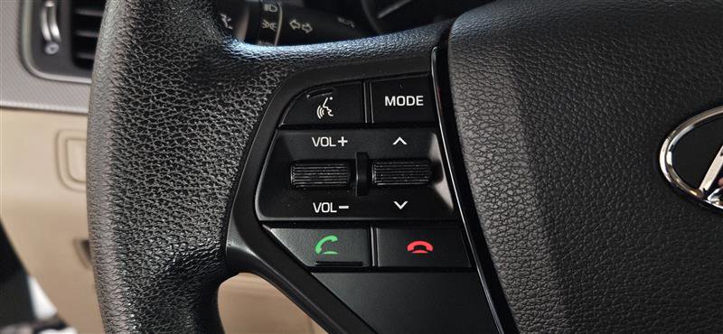 Used 2015 Hyundai Sonata SE w/ Option Group 02 image 10