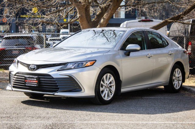 Used 2022 Toyota Camry LE