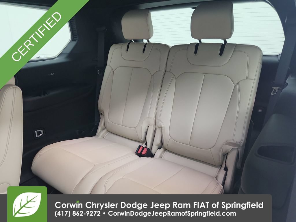 Used 2025 Jeep Grand Cherokee L Limited w/ Trailer Tow Package AWD/4WD image 30