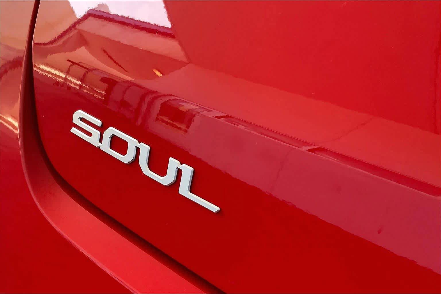 Used 2024 Kia Soul LX w/ Option Group 015 image 10