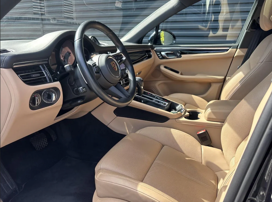 Certified 2023 Porsche Macan S AWD/4WD image 10