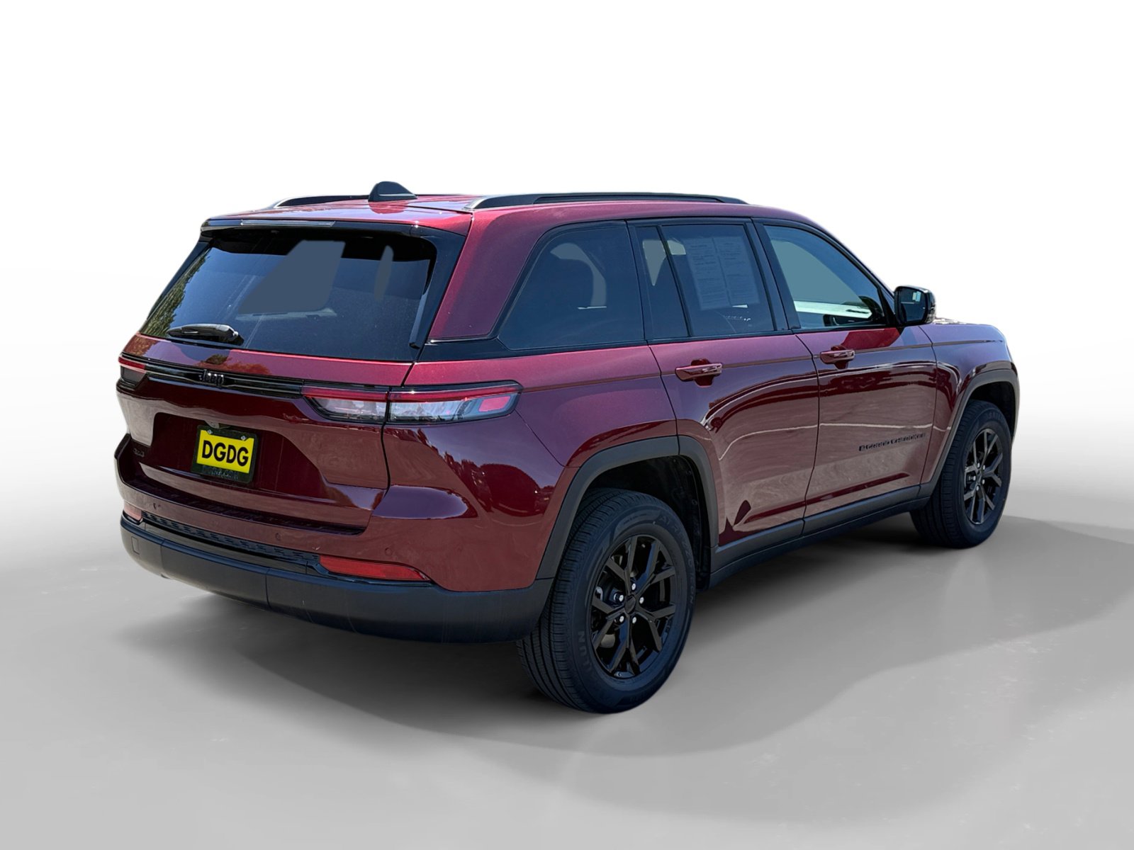 Used 2024 Jeep Grand Cherokee Altitude AWD/4WD image 5