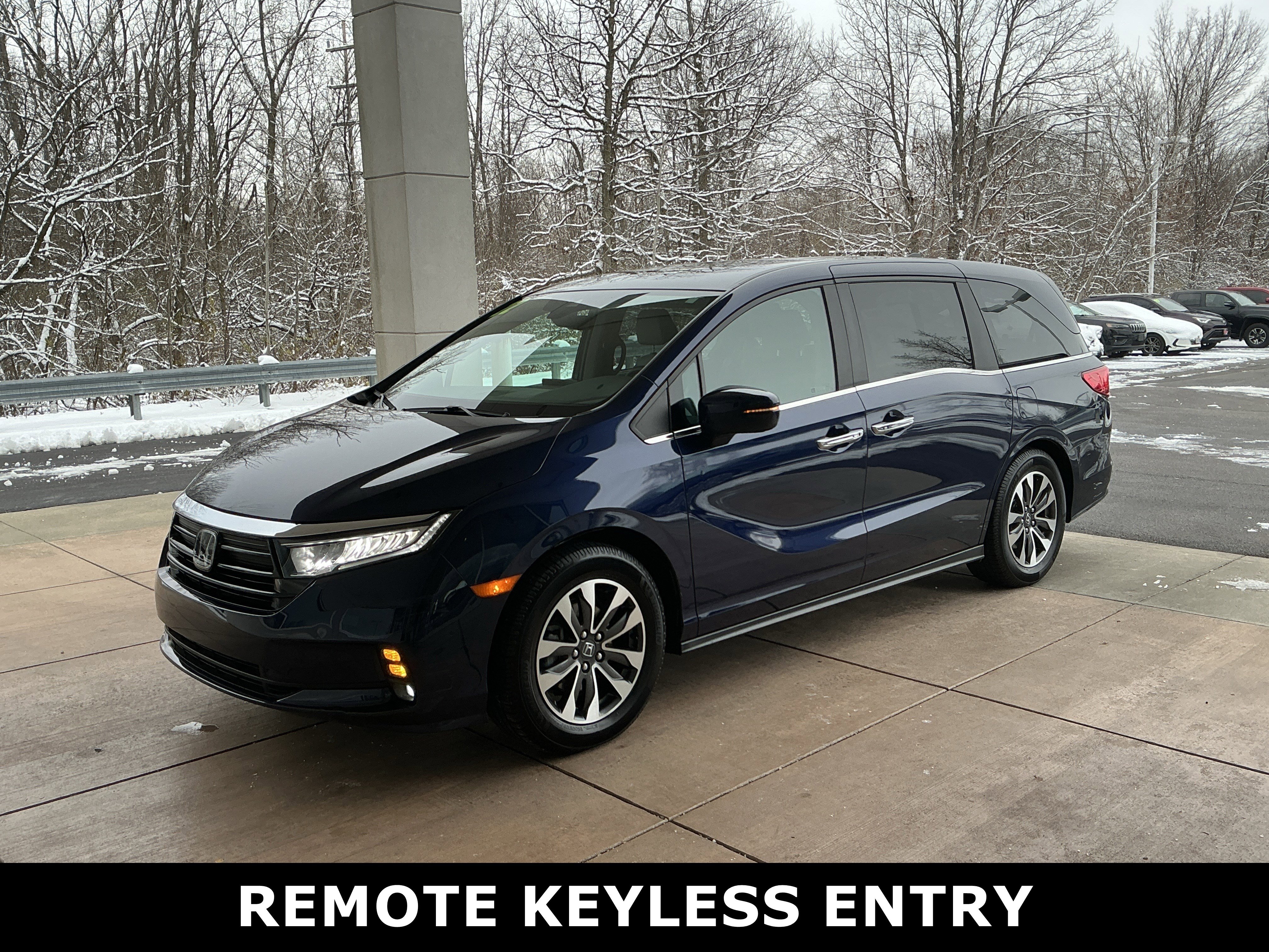 Used 2022 Honda Odyssey EX-L image 3