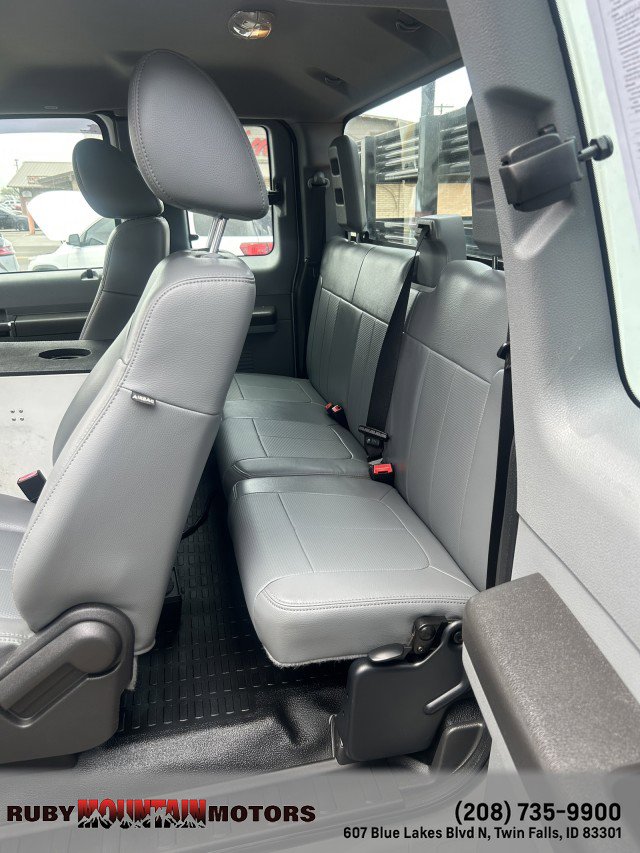 Used 2012 Ford F550 4x4 SuperCab Super Duty w/ Payload Upgrade Pkg image 15