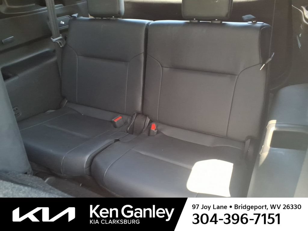 Used 2023 Mitsubishi Outlander SE AWD/4WD image 14