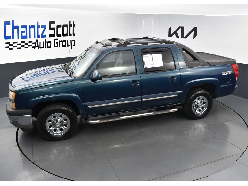 Used 2005 Chevrolet Avalanche Z71 w/ Sun And Sound Package image 10