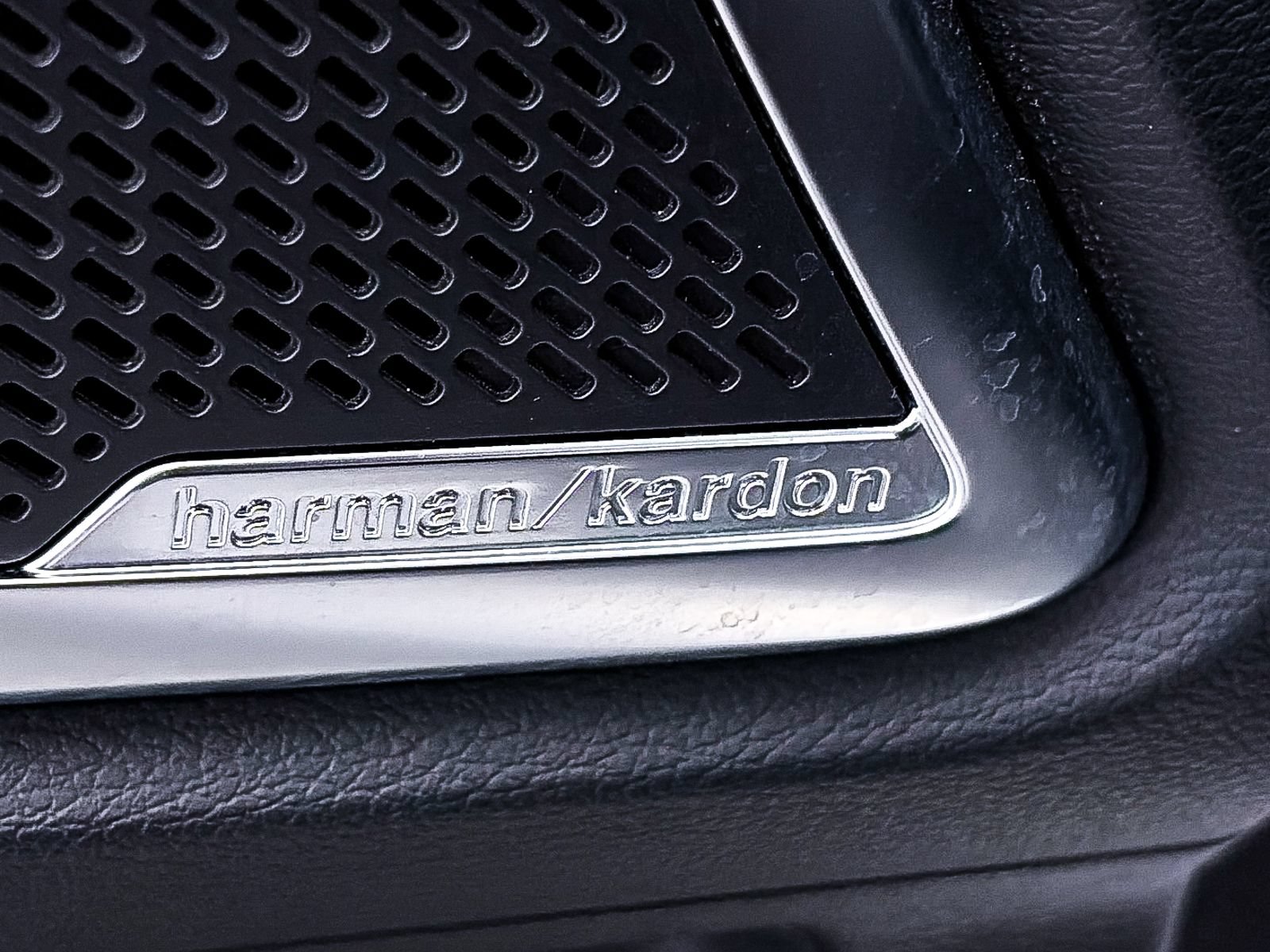Certified 2025 Kia Telluride SX X-Line AWD/4WD image 4
