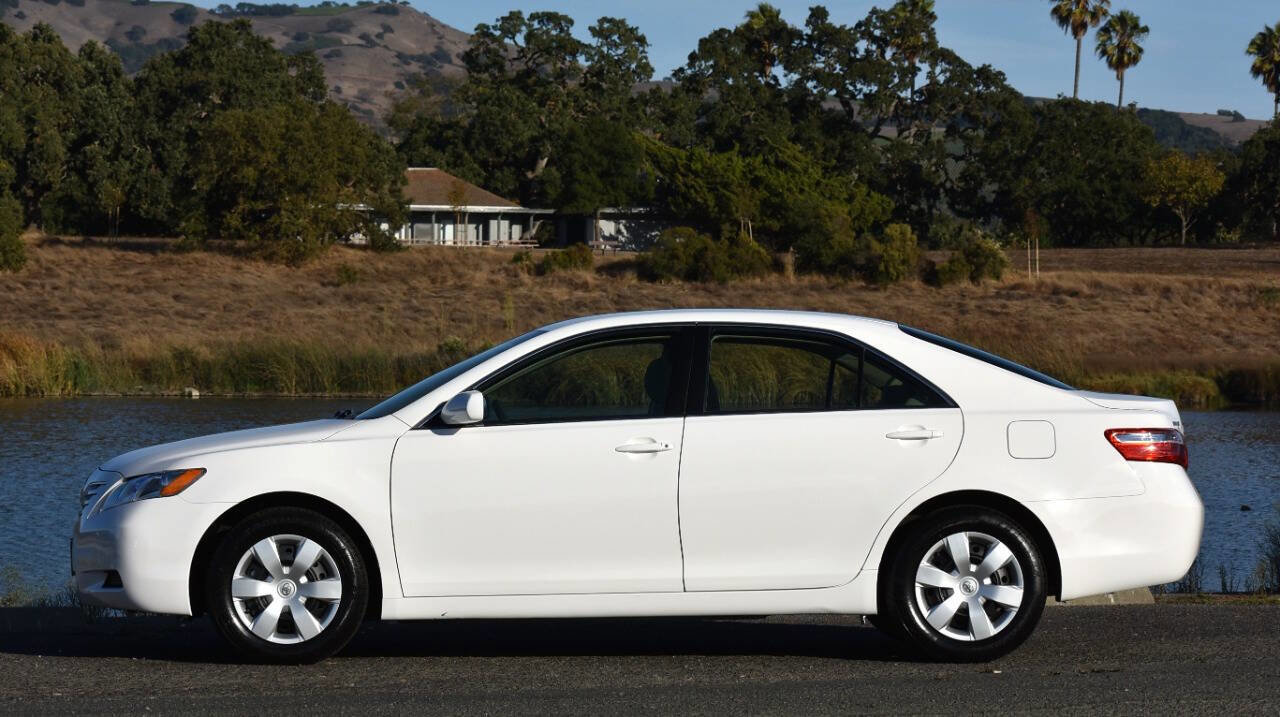 Used 2007 Toyota Camry LE image 17