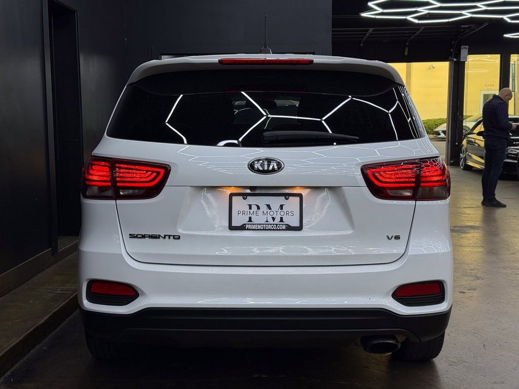 Used 2019 Kia Sorento LX image 8