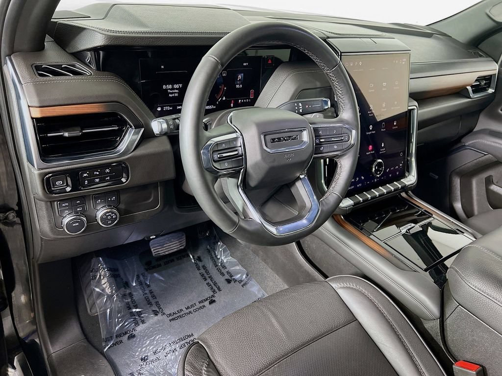 Used 2025 GMC Yukon XL Denali AWD/4WD image 9