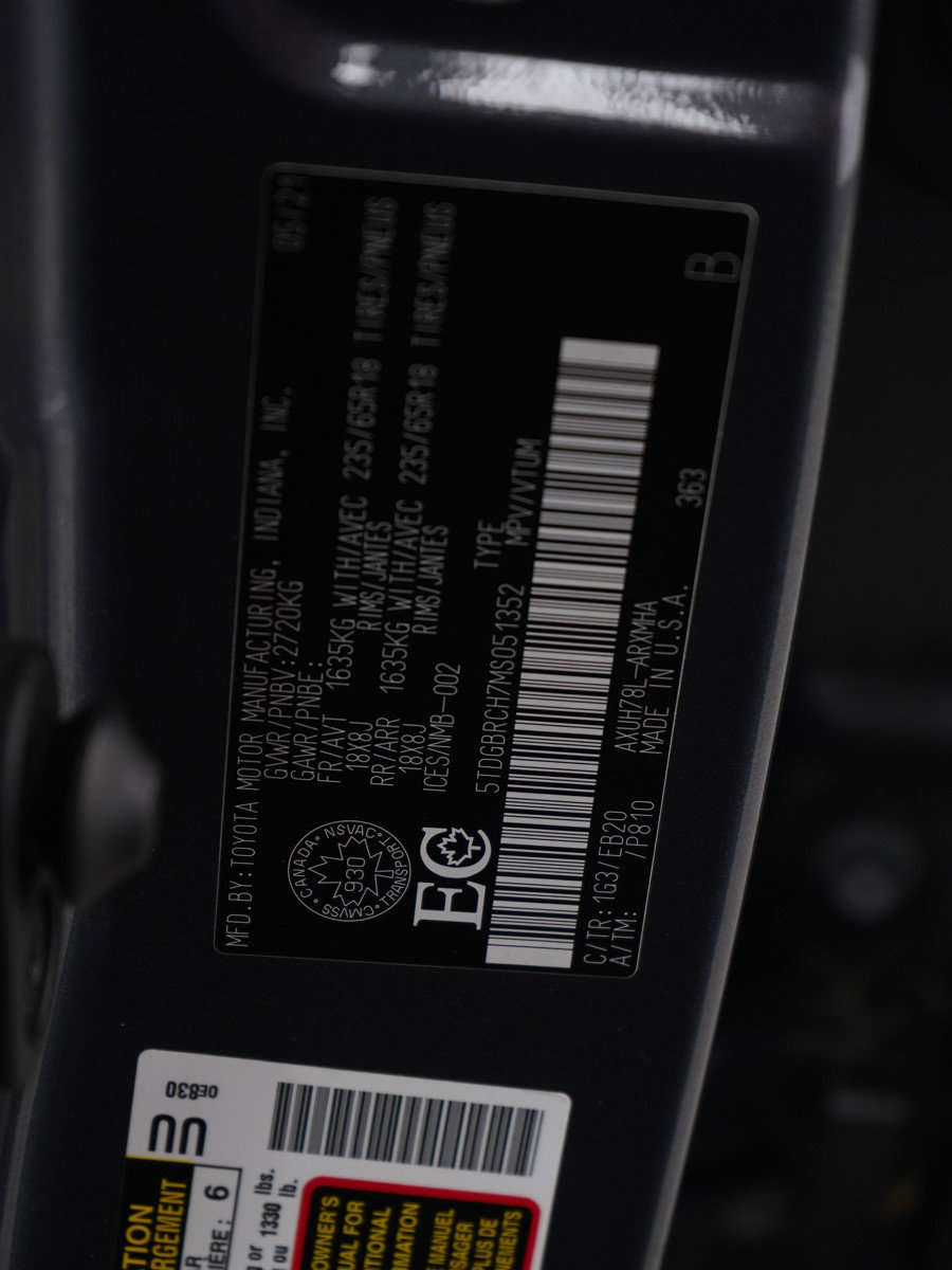 Used 2021 Toyota Highlander XLE image 29