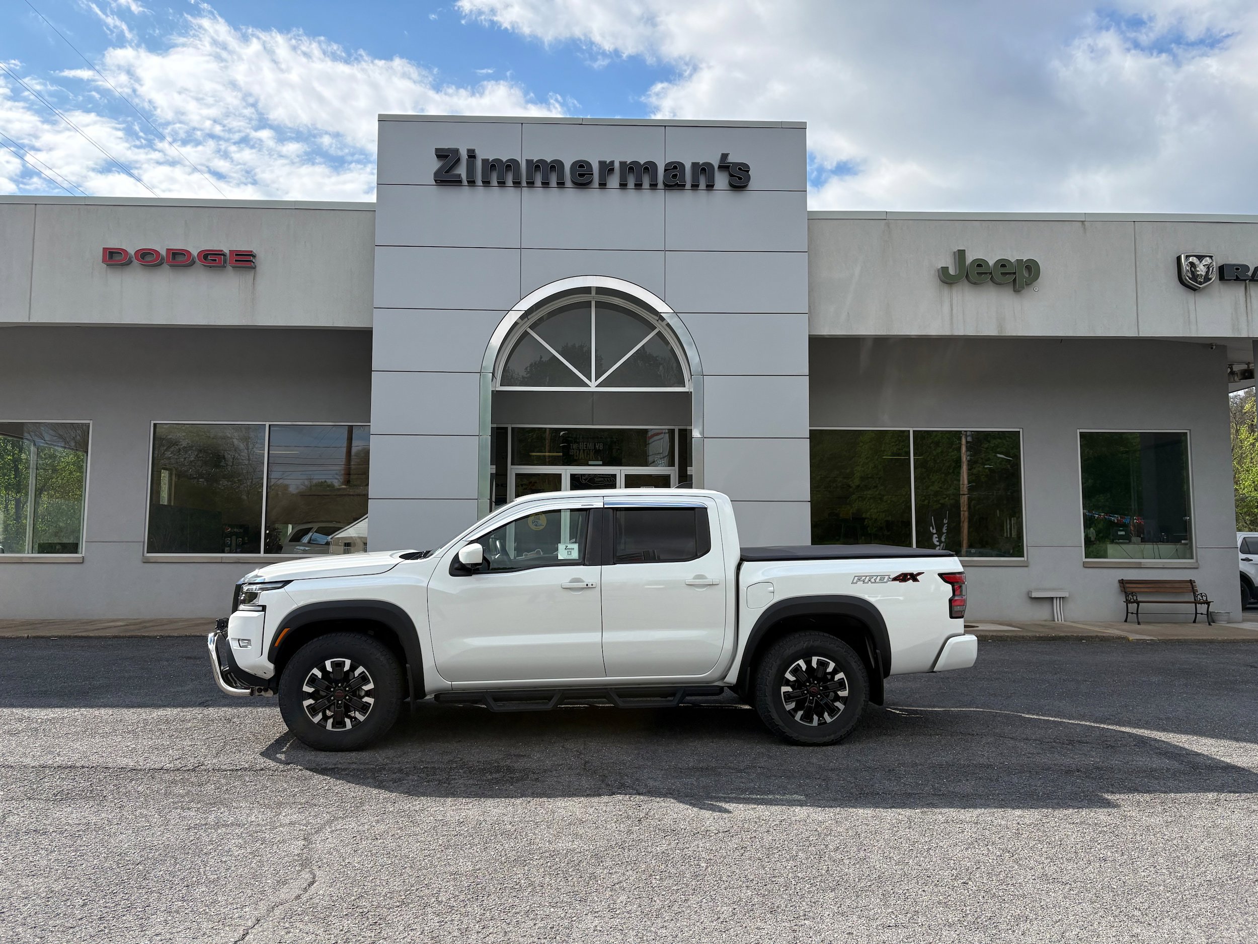 Used 2023 Nissan Frontier PRO-4X w/ Pro Convenience Package AWD/4WD image 1
