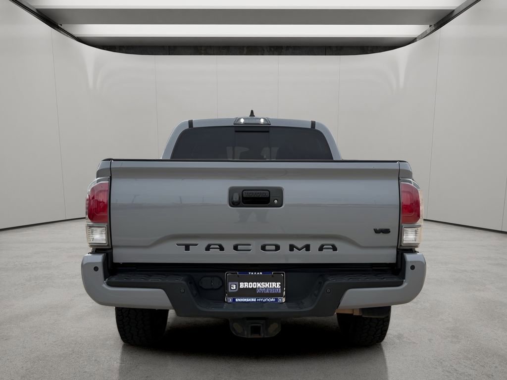 Used 2021 Toyota Tacoma TRD Sport w/ Technology Package image 6