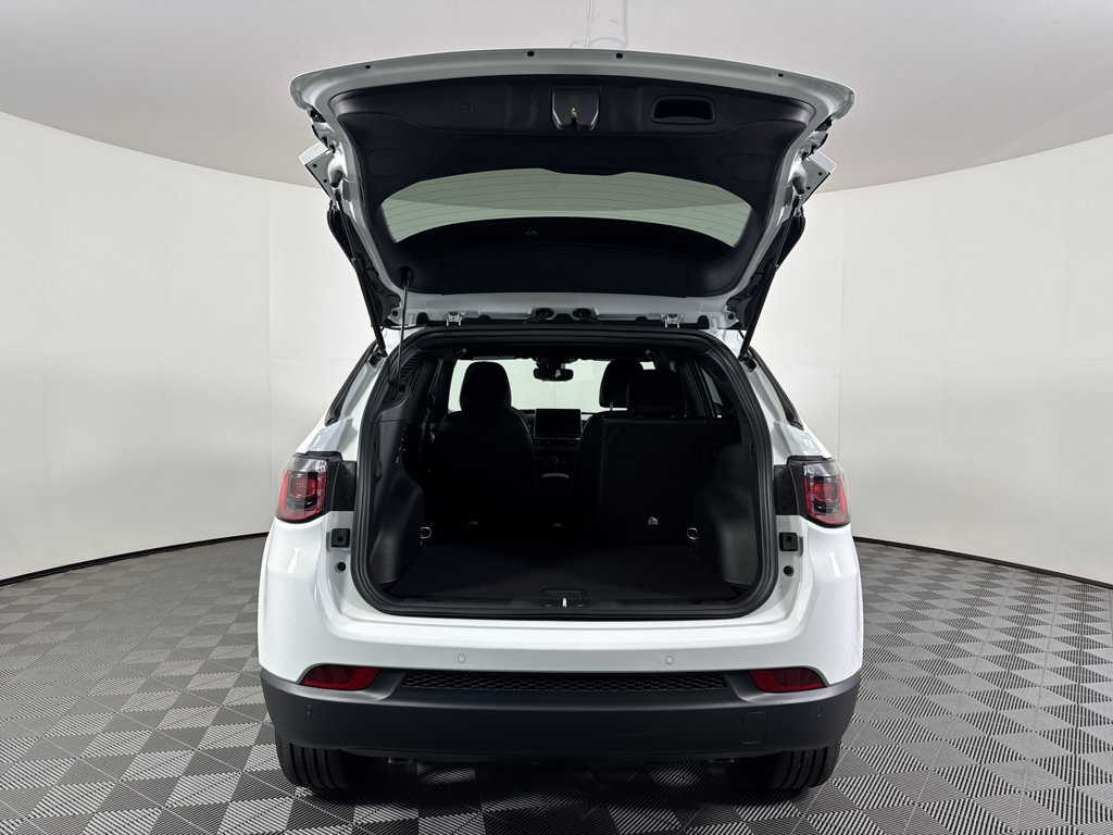 New 2026 Jeep Compass Limited AWD/4WD image 11