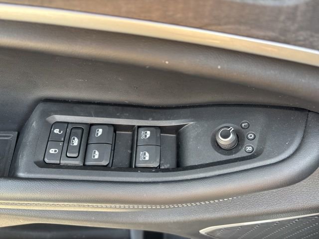 Used 2021 Jeep Grand Cherokee L Limited image 27