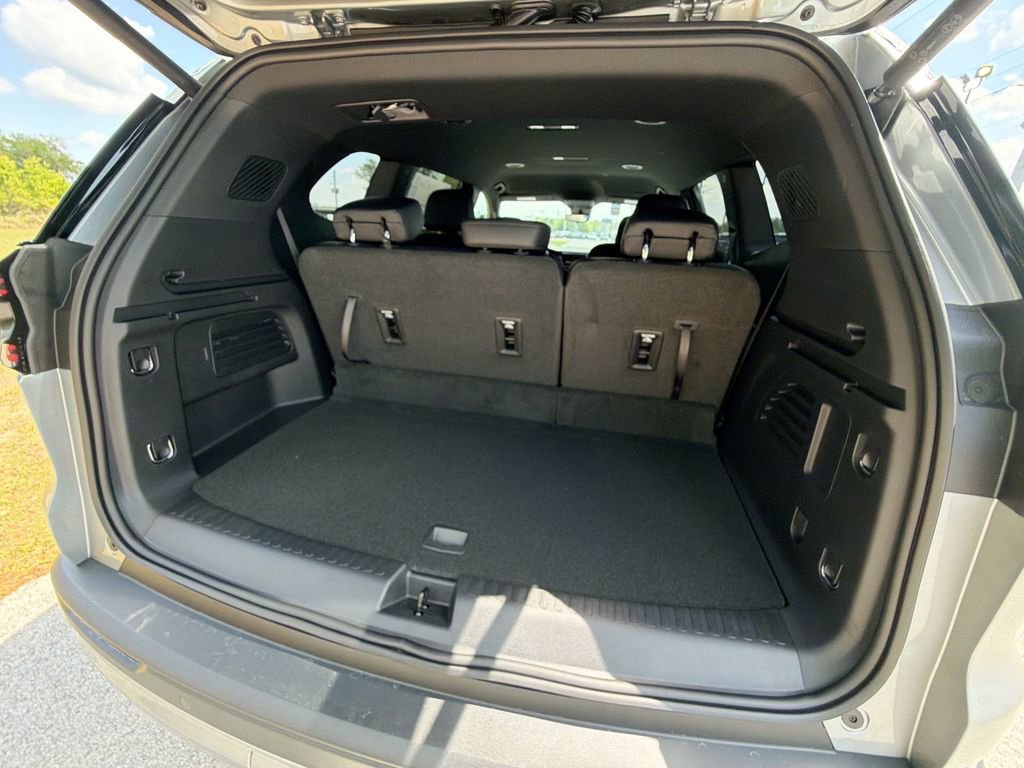 New 2026 GMC Acadia Elevation w/ Super Cruise Package FWD image 34